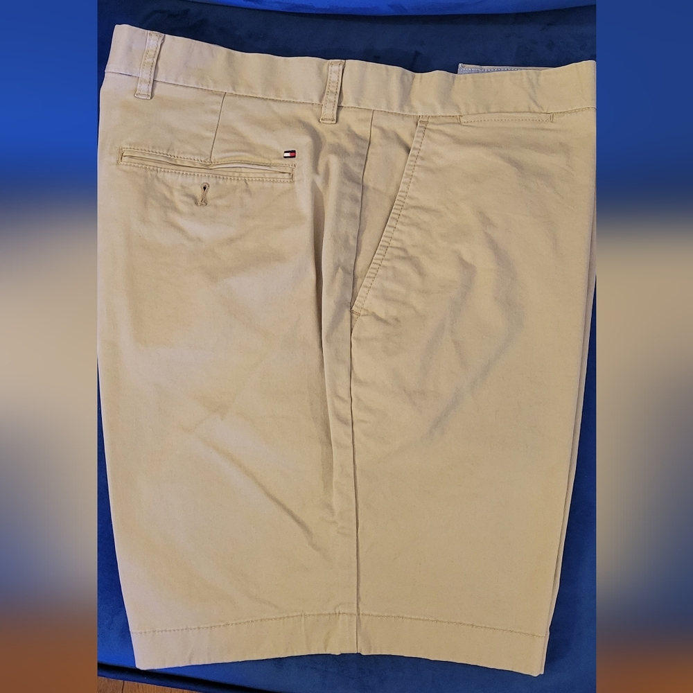 Men's Tan Tommy Hilfiger Chino Shorts New